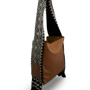 bolsa tote patrona de piel – bugambilia + azul marino