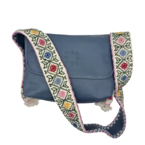 Bolso Crossbody Simona de Piel – AZUL MEZCLILLA + CRUDO